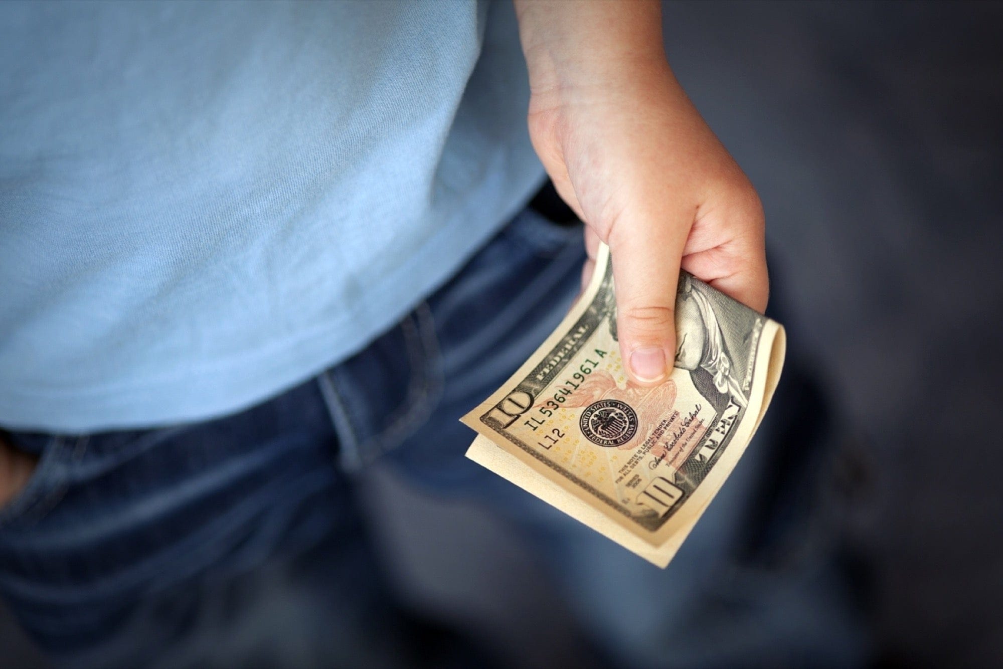 20150618164206 money 10 bill cash lend pocket