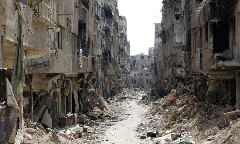 إعادة الإعمار في لبنان, التمويل الأمريكي لإعادة الإعمار, شروط الولايات المتحدة وإسرائيل لإعادة الإعمار, الاحتلال الإسرائيلي في الجنوب اللبناني, تأثير الحزب على السياسة اللبنانية, تمويل إعادة الإعمار في لبنان, الحرب الإسرائيلية على لبنان, الشروط الأمريكية لتمويل إعادة الإعمار, القرار 1701, التدخل الأمريكي في إعادة الإعمار, إعادة بناء لبنان بعد الحرب, العوائق السياسية لإعادة الإعمار, استثمارات مالية لإعادة الإعمار في لبنان, جنوب لبنان في ظل الاحتلال الإسرائيلي, تأثير التدخل الدولي في لبنان, Lebanon Reconstruction, U.S. funding for Lebanon reconstruction, U.S. and Israel conditions for reconstruction, Israeli occupation in southern Lebanon, Hezbollah's influence in Lebanese politics, Reconstruction financing in Lebanon, Israeli war on Lebanon, U.S. conditions for reconstruction funding, UN Resolution 1701, U.S. involvement in Lebanese reconstruction, Post-war reconstruction in Lebanon, Political obstacles to reconstruction in Lebanon, Financial investments in Lebanese reconstruction, Southern Lebanon under Israeli occupation, International intervention in Lebanon