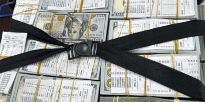 توقيف وجاهي, تبييض الأموال, حقيبة الـ2.5 مليون دولار, قضية المرفأ, التحقيقات القضائية, قاضي التحقيق في جبل لبنان, النيابة العامة الاستئنافية, المجلس الإسلامي الشيعي الأعلى, تبرعات المجلس, الحفر في مطار بيروت, استجواب الموقوف, تهريب الأموال, ضبط الأموال في مطار بيروت, محكمة جبل لبنان, التحقيق في تبييض الأموال, الأمن العام اللبناني, العقوبات على تبييض الأموال, Arrest warrant, money laundering, $2.5 million bag, Beirut Port case, judicial investigations, Mount Lebanon investigative judge, public prosecution, Higher Shiite Islamic Council, council donations, Beirut airport seizure, defendant's questioning, money smuggling, Beirut airport investigation, Mount Lebanon court, money laundering investigation, Lebanese general security, money laundering penalties