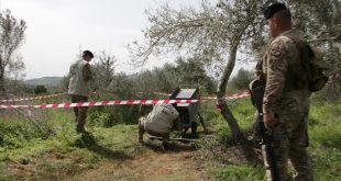 قضية الصواريخ في لبنان, حركة حماس في لبنان, القرار 1701, إطلاق صواريخ من لبنان, محكمة لبنانية, جريمة السلب بالقوة, الاعتداءات على لبنان, القاضي فادي عقيقي, تهريب الصواريخ, تهم خطيرة ضد حماس, التحقيقات العسكرية اللبنانية, موقوفين حركة حماس, الأمن اللبناني, الأمن العسكري اللبناني, صواريخ لبنان, Rocket case Lebanon, Hamas in Lebanon, Resolution 1701, rocket launch from Lebanon, Lebanese military court, armed robbery charges, attacks on Lebanon, Judge Fadi Akeeki, smuggling rockets, serious charges against Hamas, Lebanese military investigations, Hamas detainees, Lebanese security, Lebanese army operations, rockets Lebanon